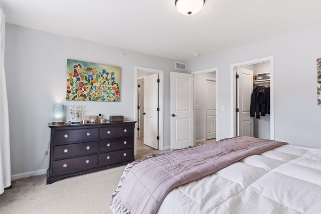 2864 Lexington Place N, Roseville, MN 55113