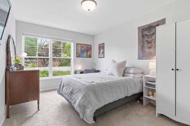 2864 Lexington Place N, Roseville, MN 55113