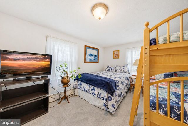 220 KELLY AVE, West Creek, NJ 08092