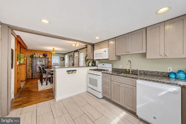 220 KELLY AVE, West Creek, NJ 08092