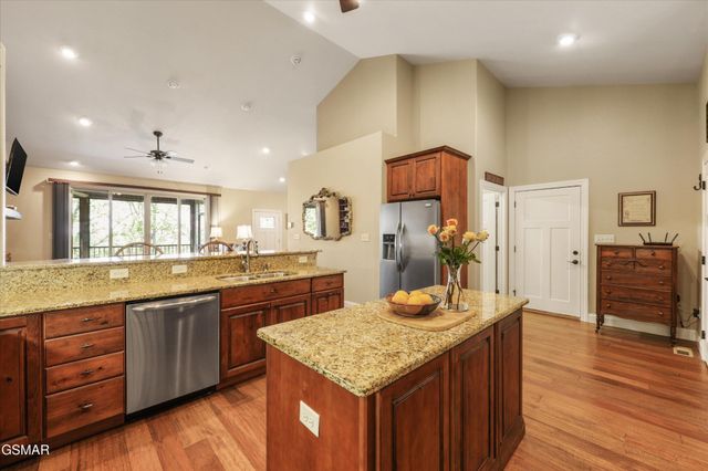 2278 Lower Rinehart Road, Dandridge, TN 37725