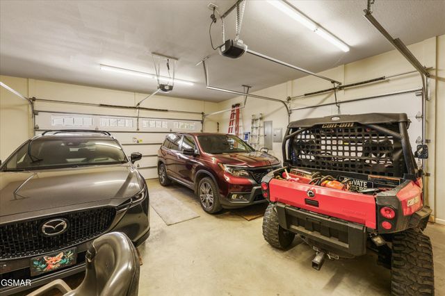 2278 Lower Rinehart Road, Dandridge, TN 37725