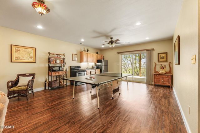 2278 Lower Rinehart Road, Dandridge, TN 37725