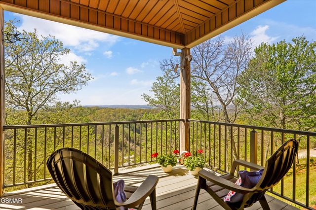 2278 Lower Rinehart Road, Dandridge, TN 37725