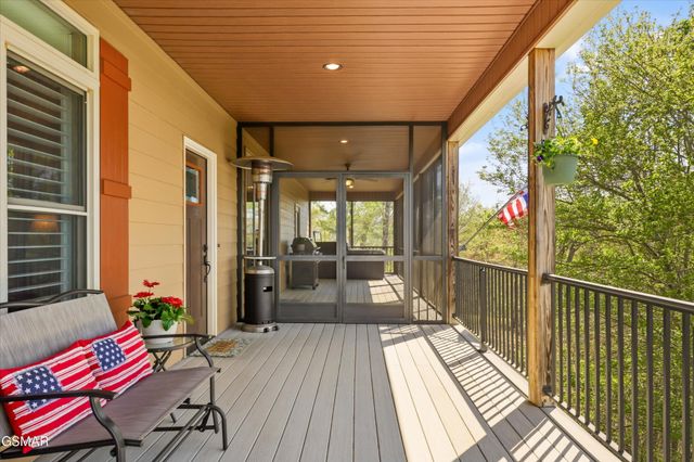 2278 Lower Rinehart Road, Dandridge, TN 37725