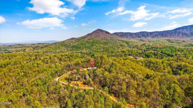 2278 Lower Rinehart Road, Dandridge, TN 37725