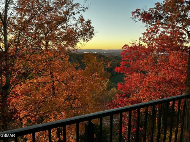 2278 Lower Rinehart Road, Dandridge, TN 37725