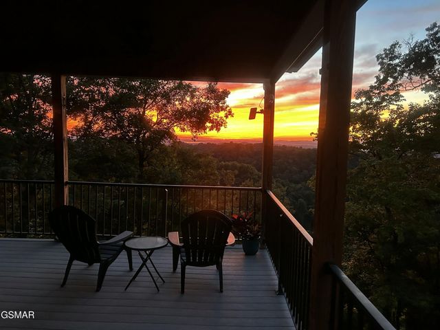 2278 Lower Rinehart Road, Dandridge, TN 37725