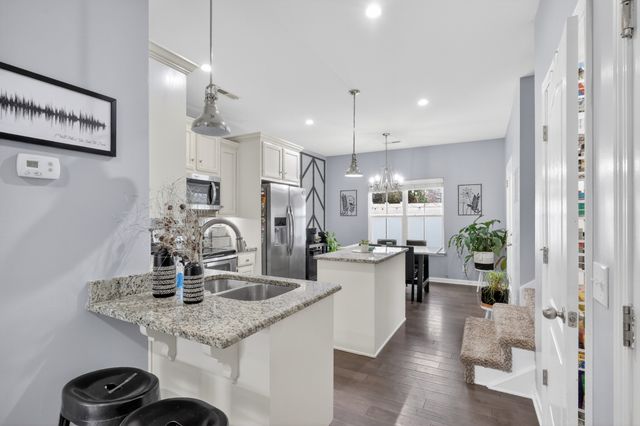 706 Indian Ridge Cir, White House, TN 37188