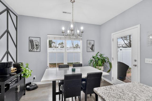 706 Indian Ridge Cir, White House, TN 37188