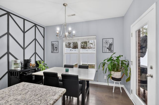 706 Indian Ridge Cir, White House, TN 37188