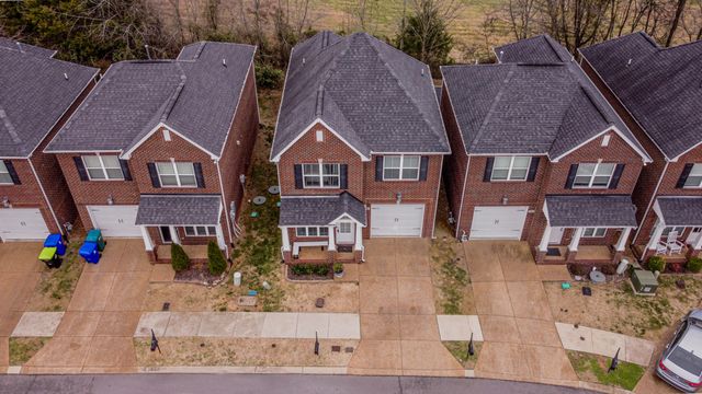 706 Indian Ridge Cir, White House, TN 37188