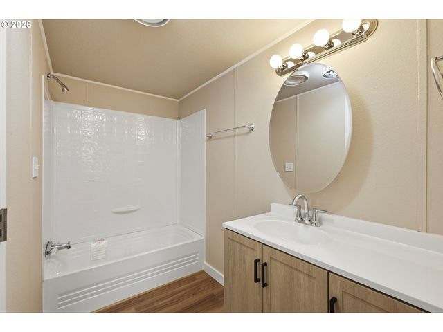 4475 Franklin Blvd 9, Eugene, OR 97403