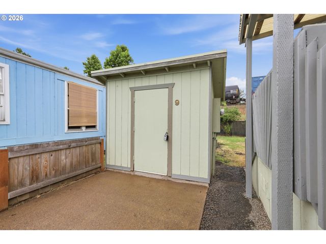 4475 Franklin Blvd 9, Eugene, OR 97403