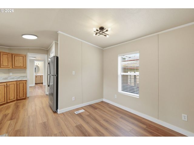 4475 Franklin Blvd 9, Eugene, OR 97403