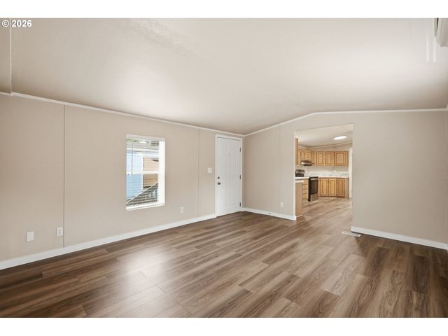 4475 Franklin Blvd 9, Eugene, OR 97403