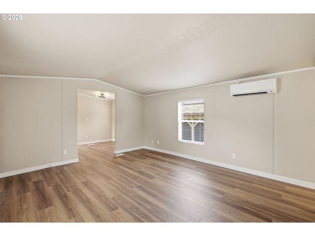 4475 Franklin Blvd 9, Eugene, OR 97403