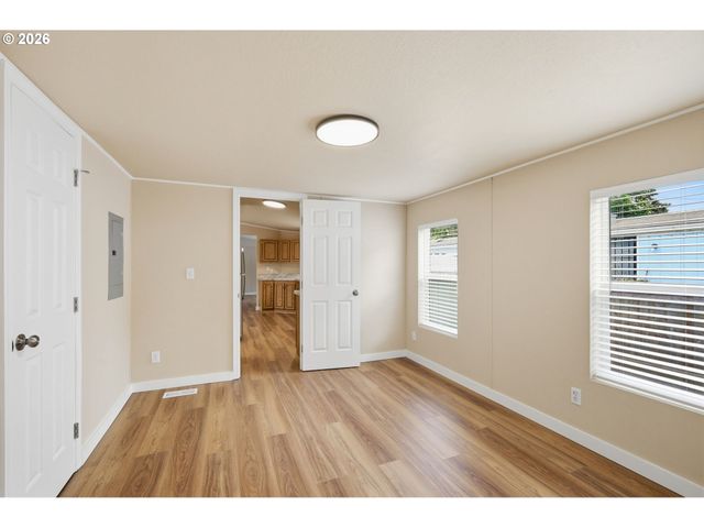 4475 Franklin Blvd 9, Eugene, OR 97403
