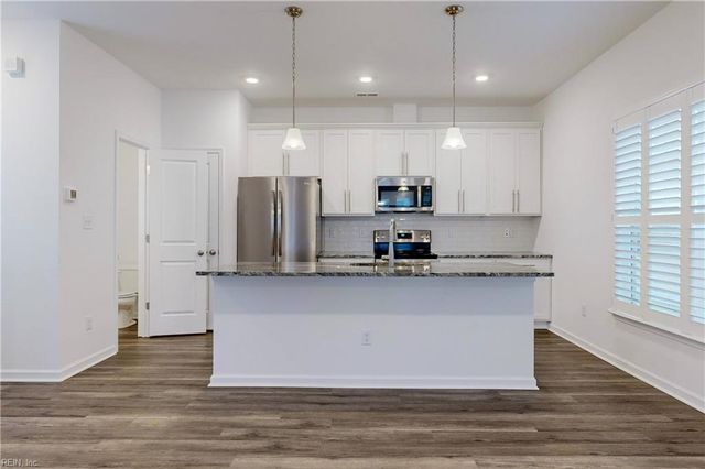 116 Genoa CT, Yorktown, VA 23693