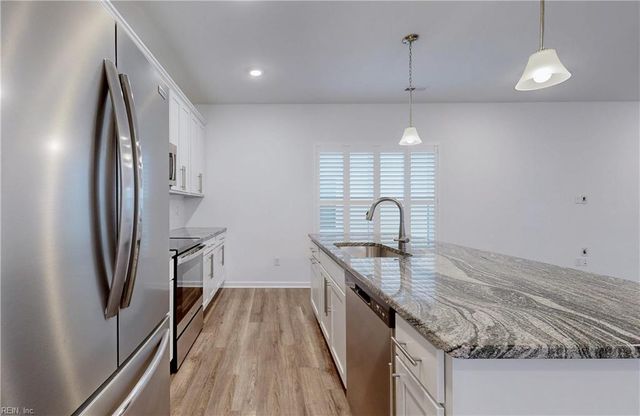 116 Genoa CT, Yorktown, VA 23693