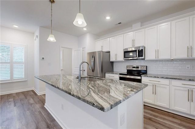 116 Genoa CT, Yorktown, VA 23693