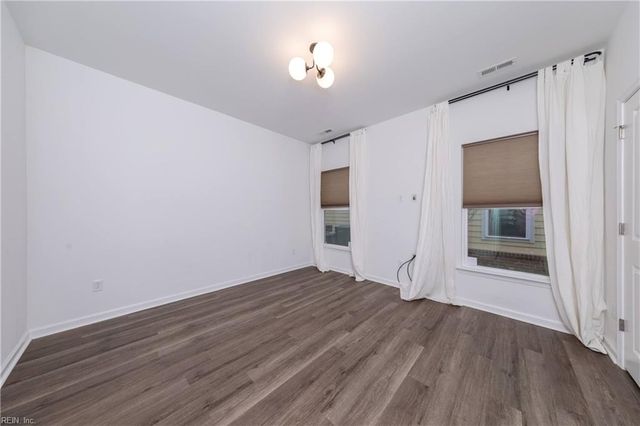 116 Genoa CT, Yorktown, VA 23693