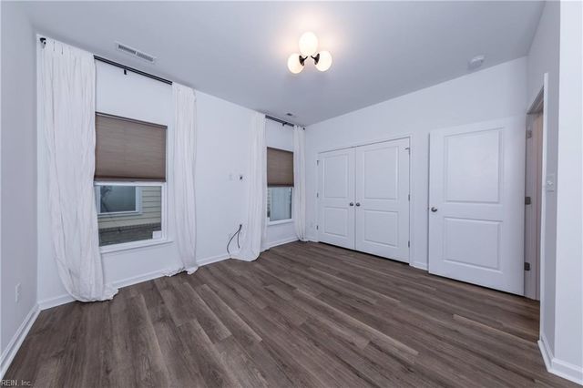 116 Genoa CT, Yorktown, VA 23693