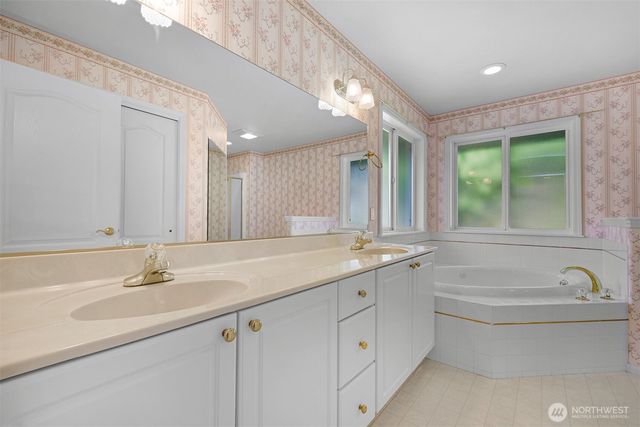 4020 Padden Hills Court, Bellingham, WA 98229