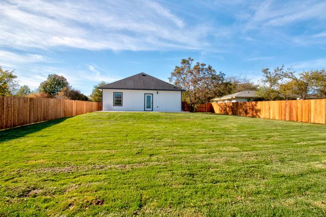 205 JOHN FIELDER, Sherman, TX 75092
