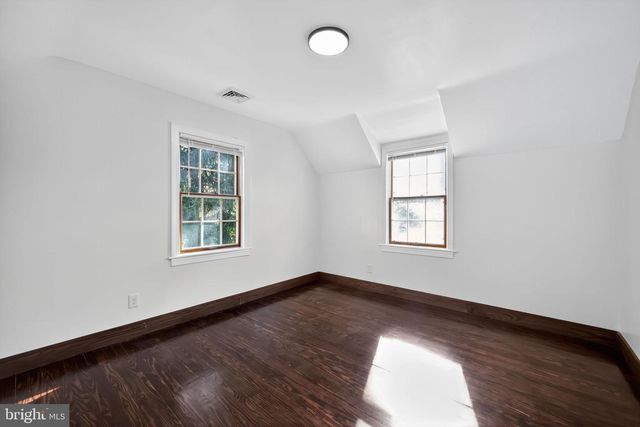 400 POPLAR AVE, Woodbury Heights, NJ 08097