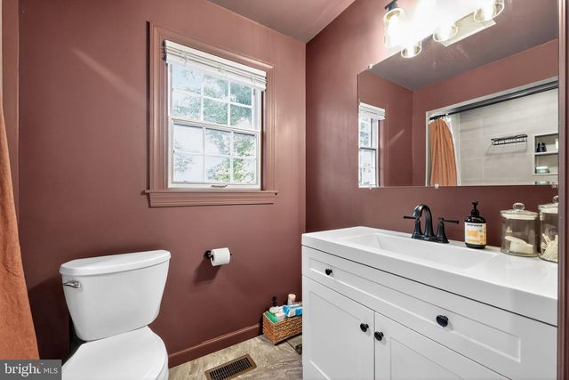 400 POPLAR AVE, Woodbury Heights, NJ 08097