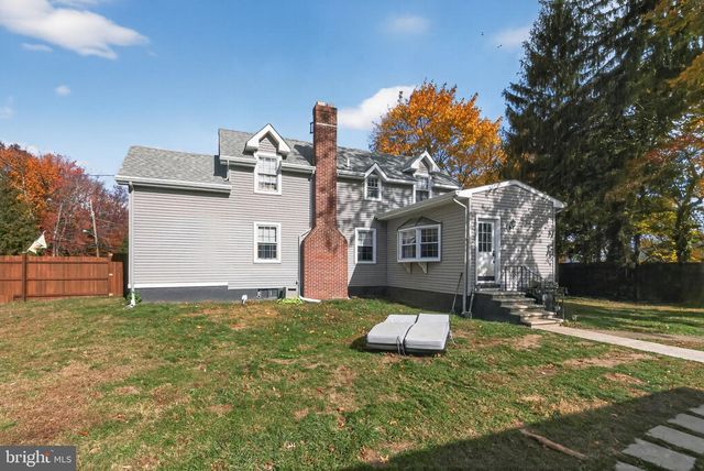 400 POPLAR AVE, Woodbury Heights, NJ 08097