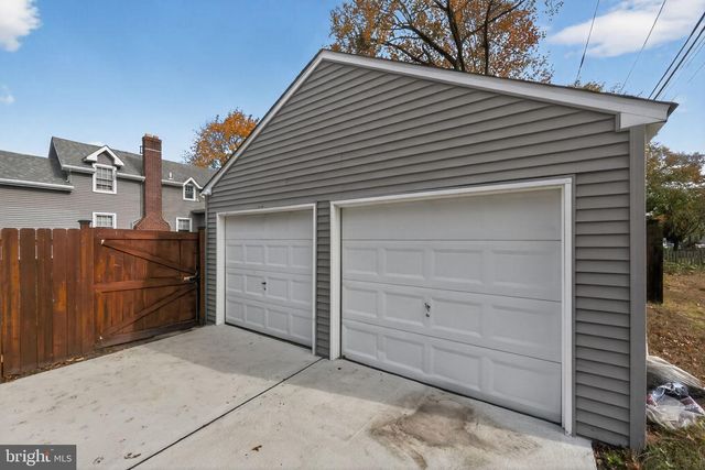 400 POPLAR AVE, Woodbury Heights, NJ 08097