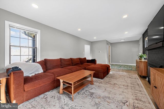 400 POPLAR AVE, Woodbury Heights, NJ 08097