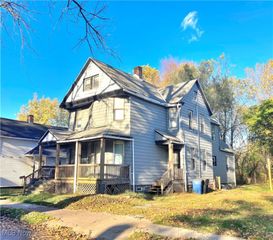2893 E 64th Street, Cleveland, OH 44127