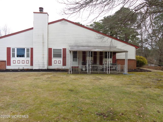 7 B Birchwood Court, Whiting, NJ 08759