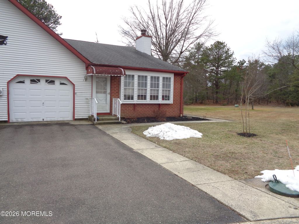 7 B Birchwood Court, Whiting, NJ 08759