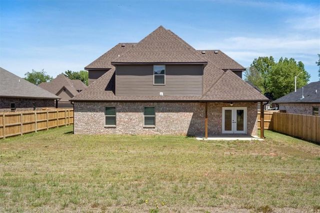 313 Ryder Street, Gentry, AR 72734