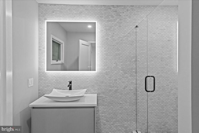 16 LENAPE LN, Marmora, NJ 08223