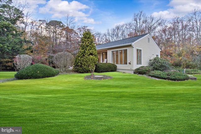 16 LENAPE LN, Marmora, NJ 08223