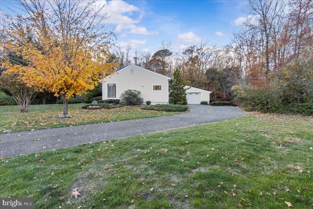 16 LENAPE LN, Marmora, NJ 08223