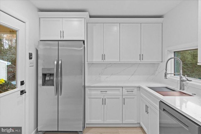 16 LENAPE LN, Marmora, NJ 08223