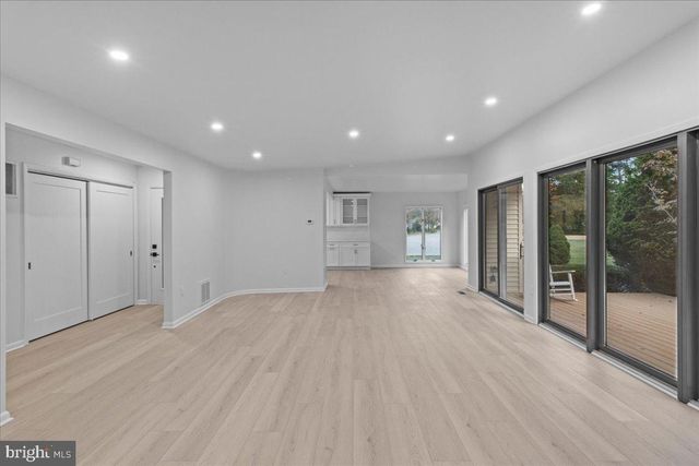 16 LENAPE LN, Marmora, NJ 08223