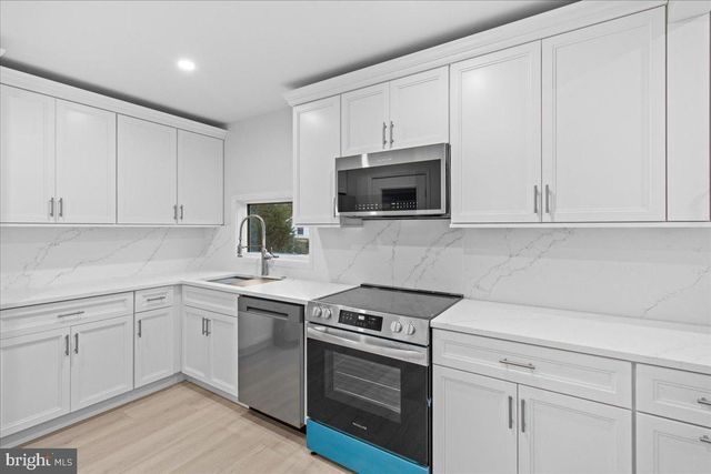 16 LENAPE LN, Marmora, NJ 08223