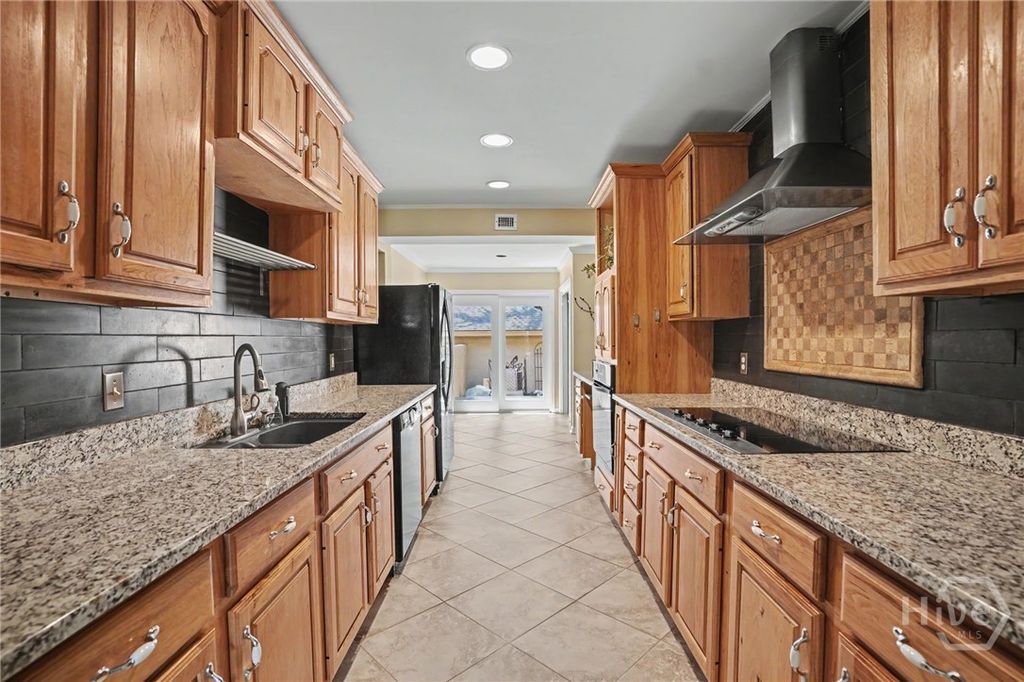 Image 12 of property listing at 3 Tapestry Lane, Savannah, GA 31411
