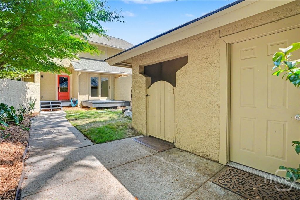Image 2 of property listing at 3 Tapestry Lane, Savannah, GA 31411