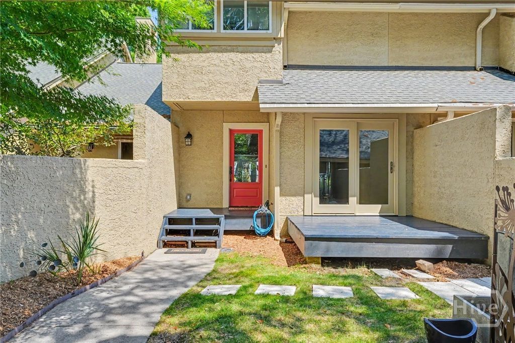 Image 3 of property listing at 3 Tapestry Lane, Savannah, GA 31411