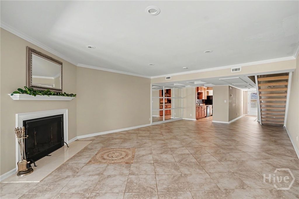Image 8 of property listing at 3 Tapestry Lane, Savannah, GA 31411