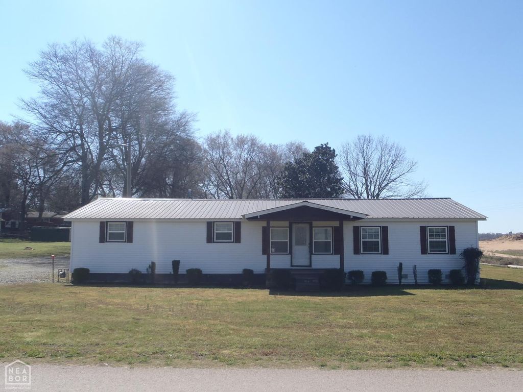 716 Cleveland, Newport, AR 72112