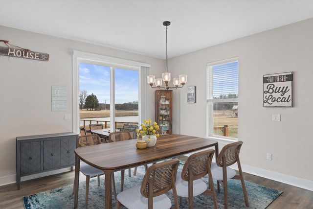 W218N16022 Tiger Lily DRIVE, Jackson, WI 53037